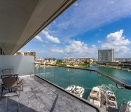 Shark Tower – Puerto Cancun