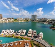Shark Tower – Puerto Cancun