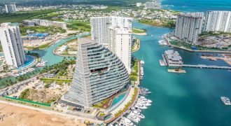 Shark Tower – Puerto Cancun